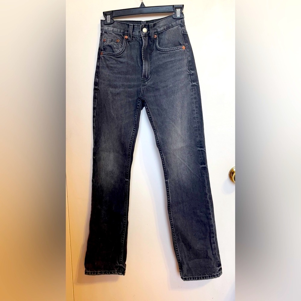 Zara Black Straight-Leg Jeans with Subtle Texture